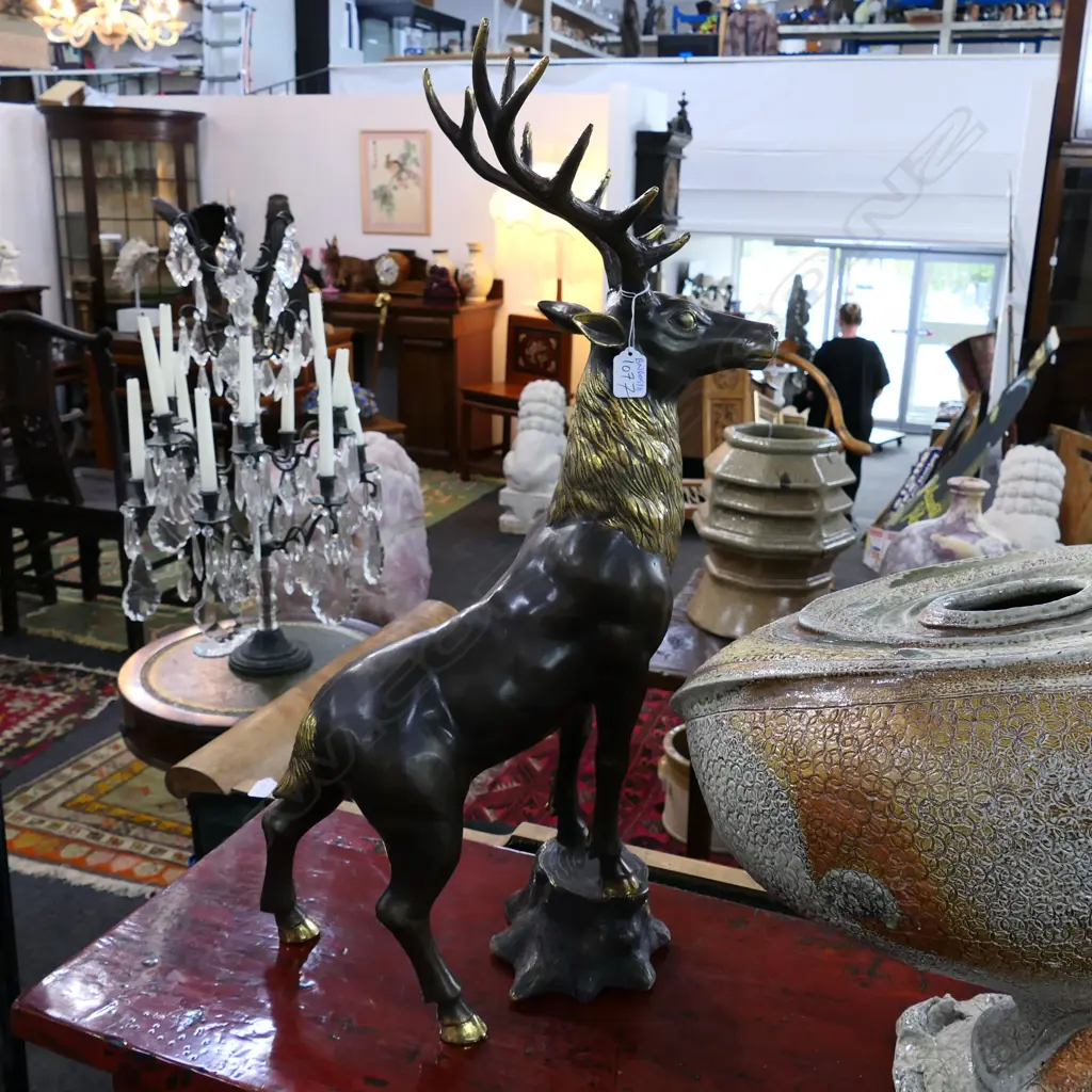 LARGE BRONZE STAG ON STUMP  Image 1++