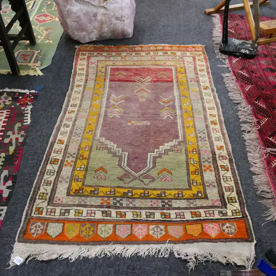 VINTAGE TURKISH MILAS PRAYER RUG HAND KNOTTED