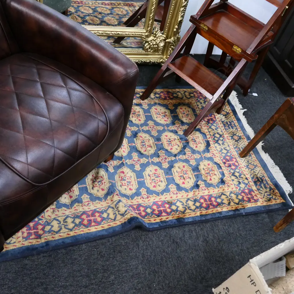 SMALL PERSIAN RUG Image 1++