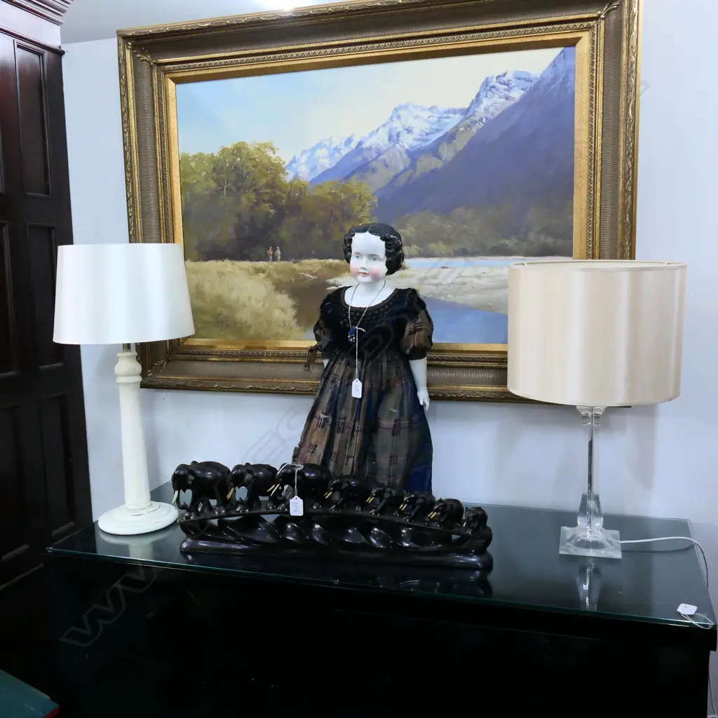 2 WHITE LAMPS Image 1++