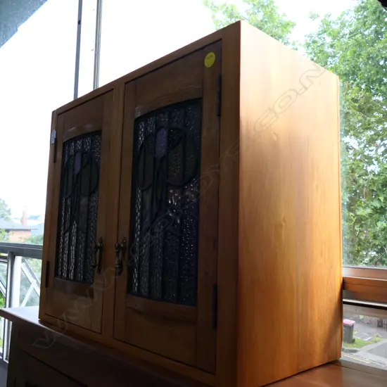 SMALL LEADLIGHT CUPBOARD W 670 MM