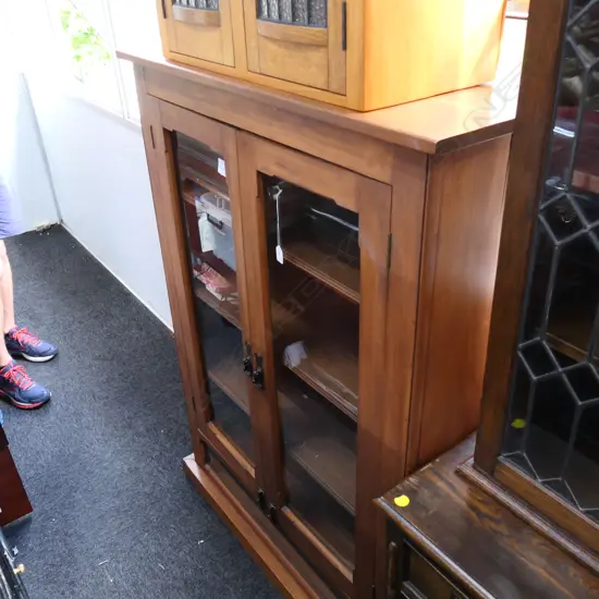 RIMU GLAZED DISPLAY CABINET H 1420 MM