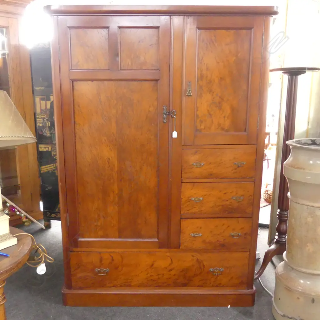 KAURI MANROBE 1270 x 530 x 1800mm Image 1++