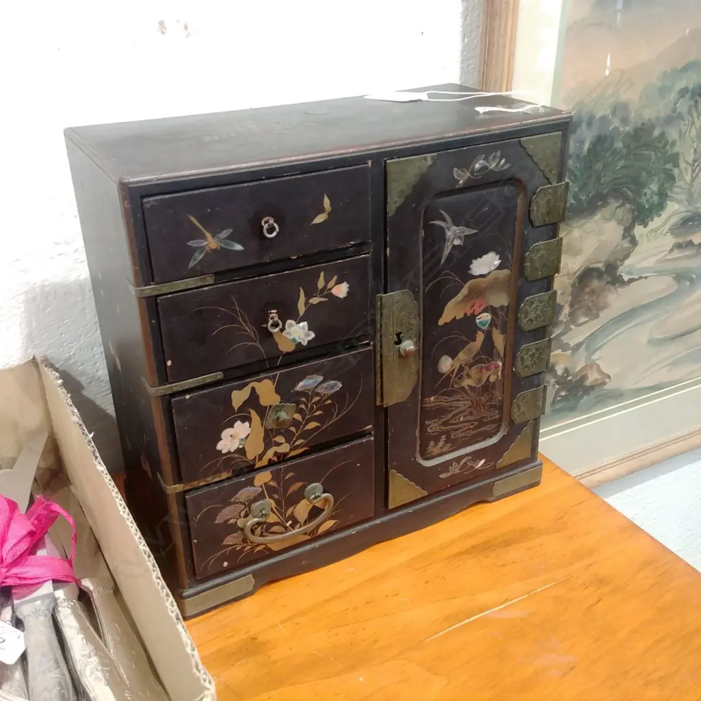 JAPANESE JEWLERY BOX Image 1++