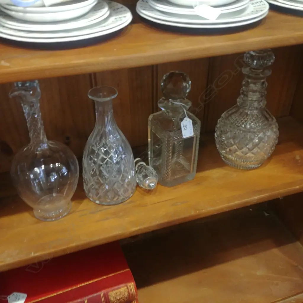 4 CRYSTAL DECANTERS  Image 1++