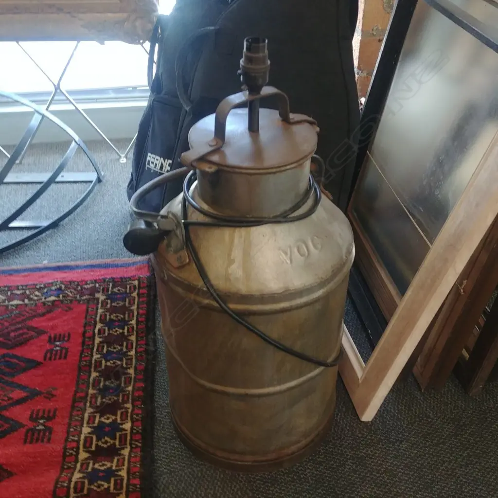 MILK CAN LAMP Image 1++