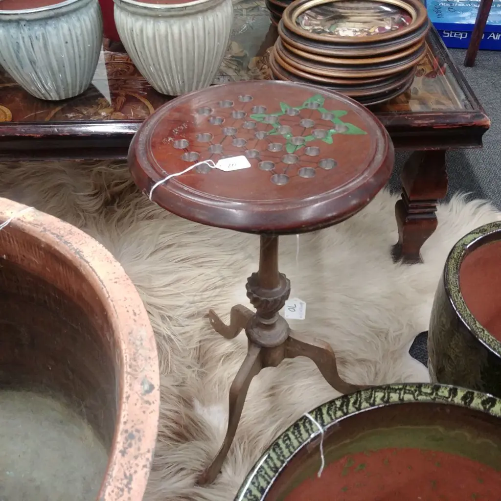SMALL WINE TABLE + WOODS GAMES BOARD Image 1++