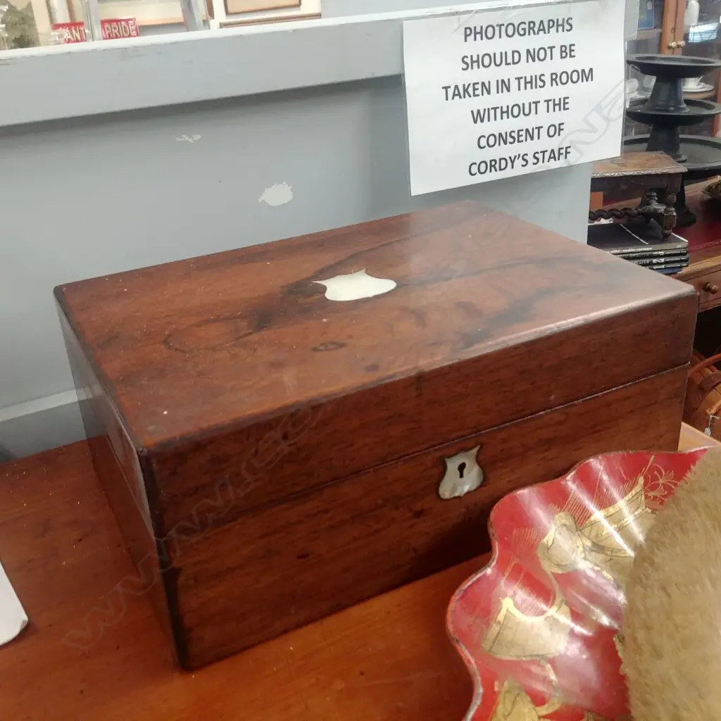 ROSEWOOD VICT WORKBOX Image 1++