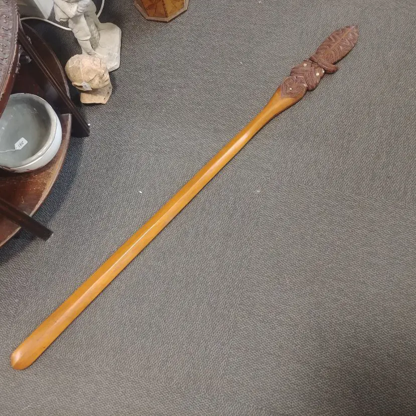 DECORATIVE ORNATELY CARVED TAIAHA, PAUA INLAY (AF) Image 1++