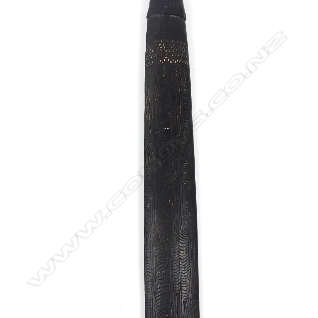 A Soloman Island paddle club Image 1++