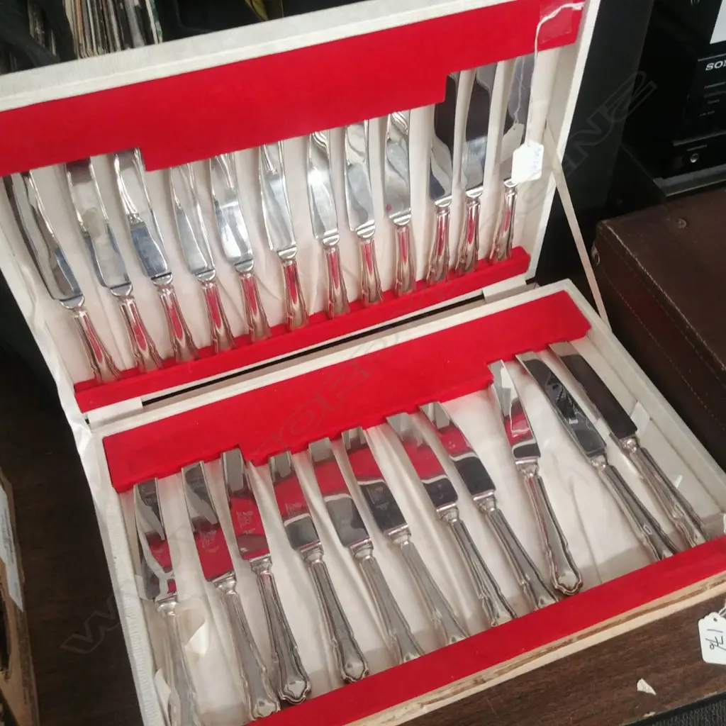 BOX CUTLERY Image 1++