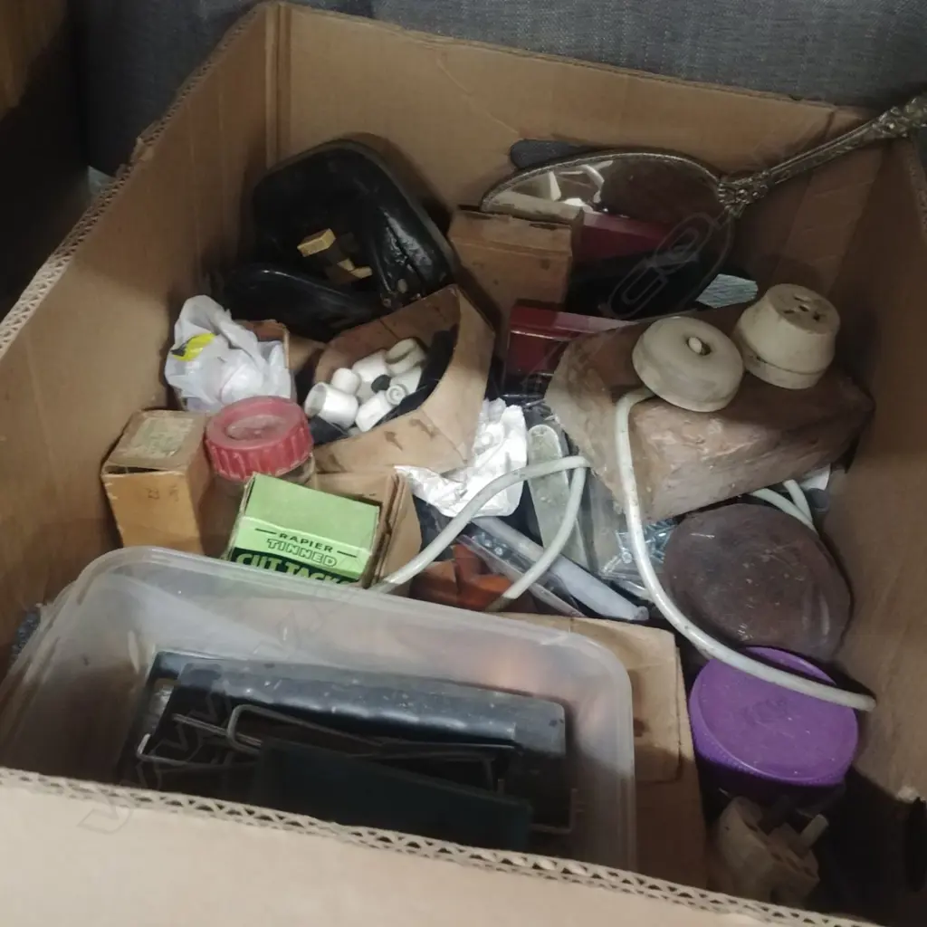  BOX ELECTRICAL  ITEMS ETC Image 1++
