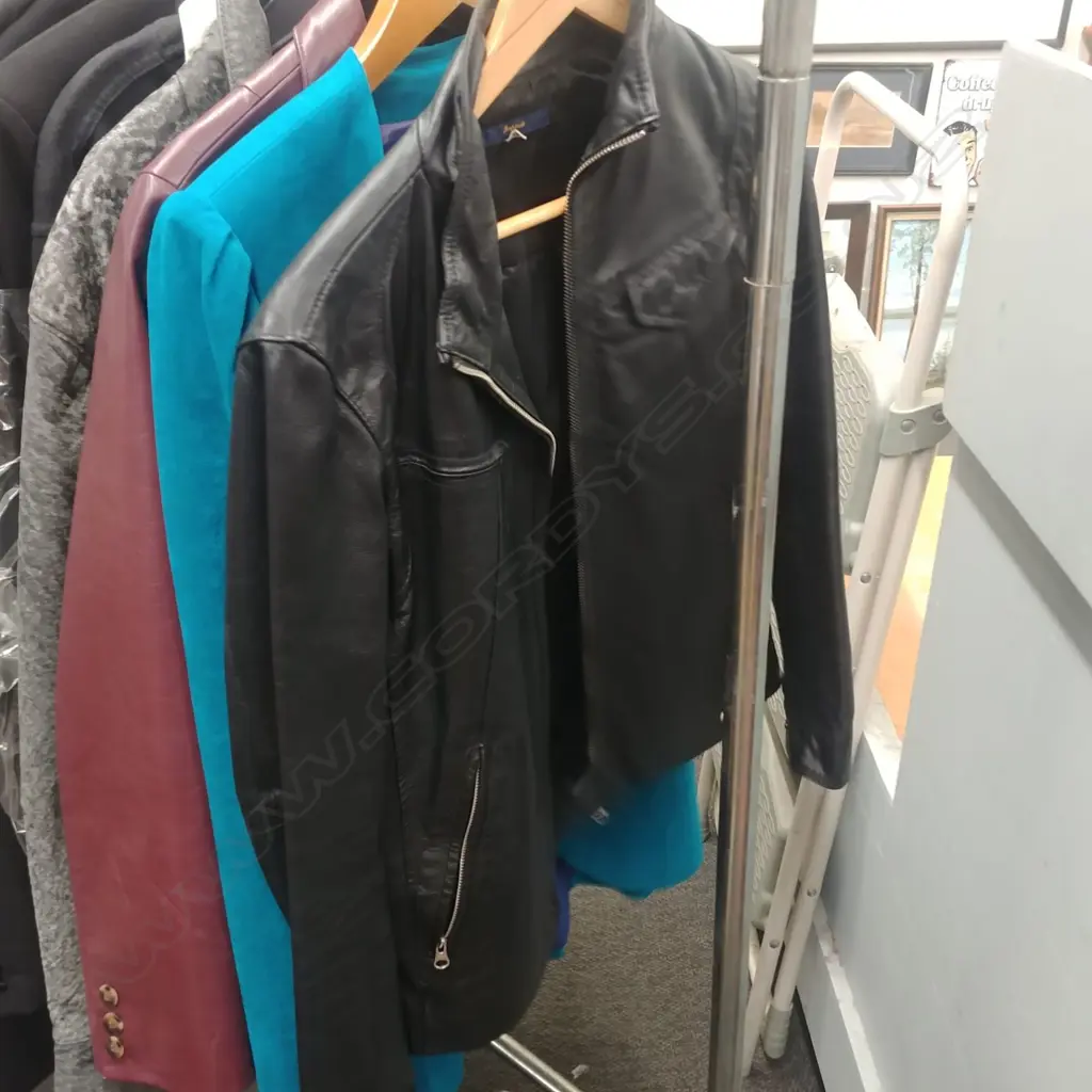 BLACK LEATHER JACKET  Image 1++