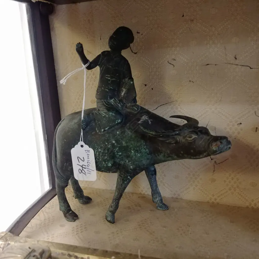 CHINESE BRONZE OXEN FIGURE Image 1++