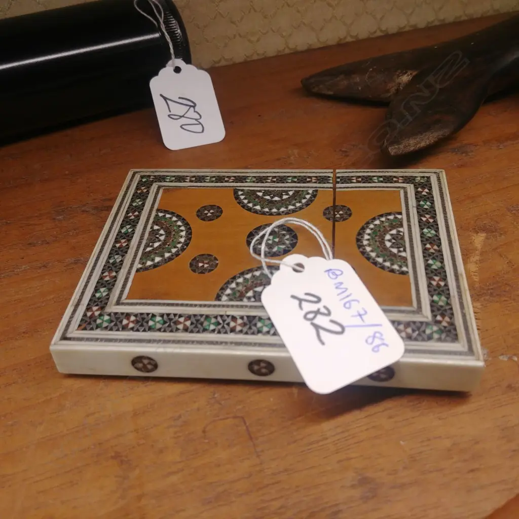 BONE ETC. INLAY CARD CASE  Image 1++