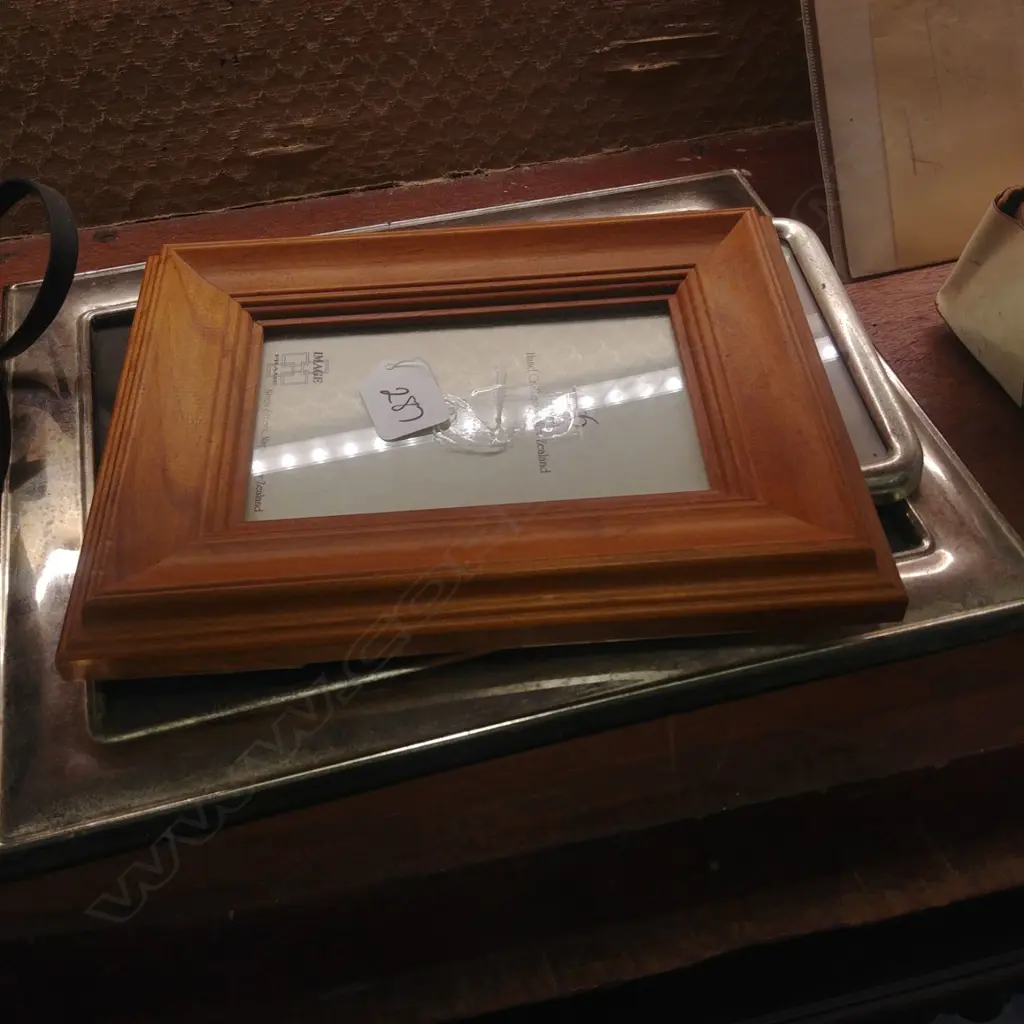 EP PICTURE FRAME + 2 OTHERS Image 1++