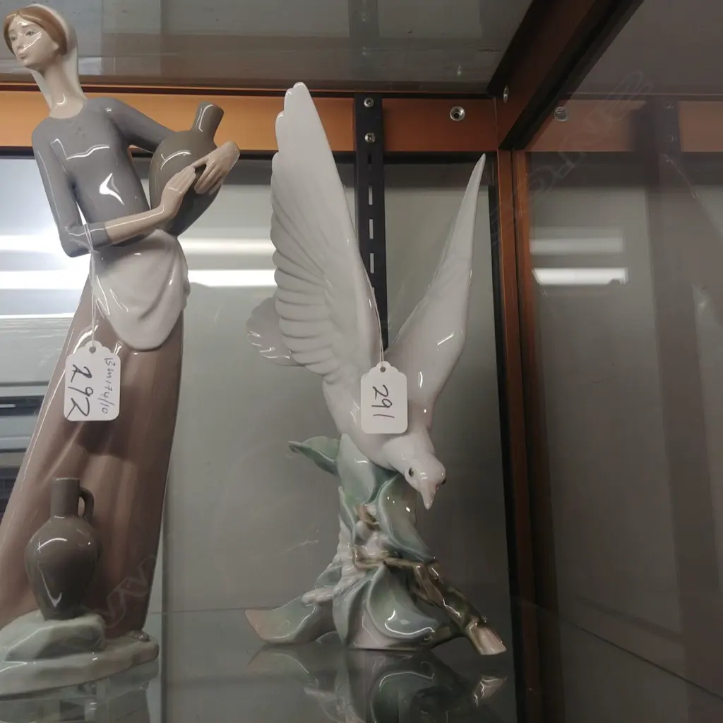LLADRO DOVE Image 1++