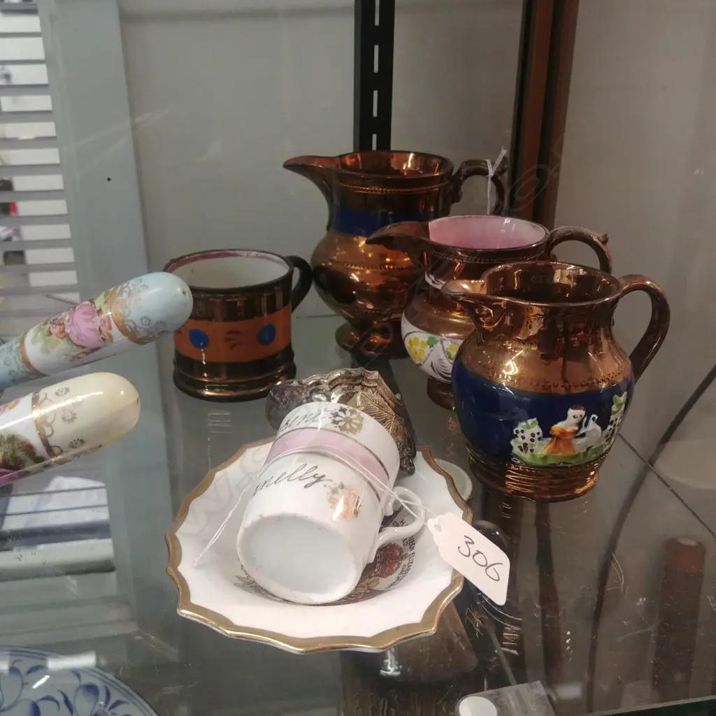 4X LUSTRE WARE JUGS & 3 OTHER PIECES Image 1++