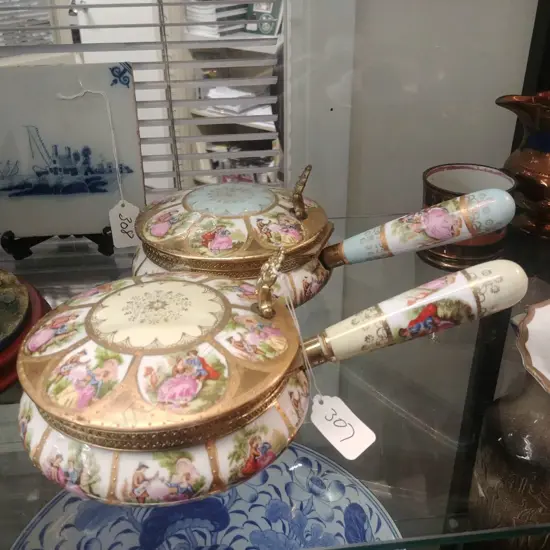 PR LIDDED PORCELAIN  PANS