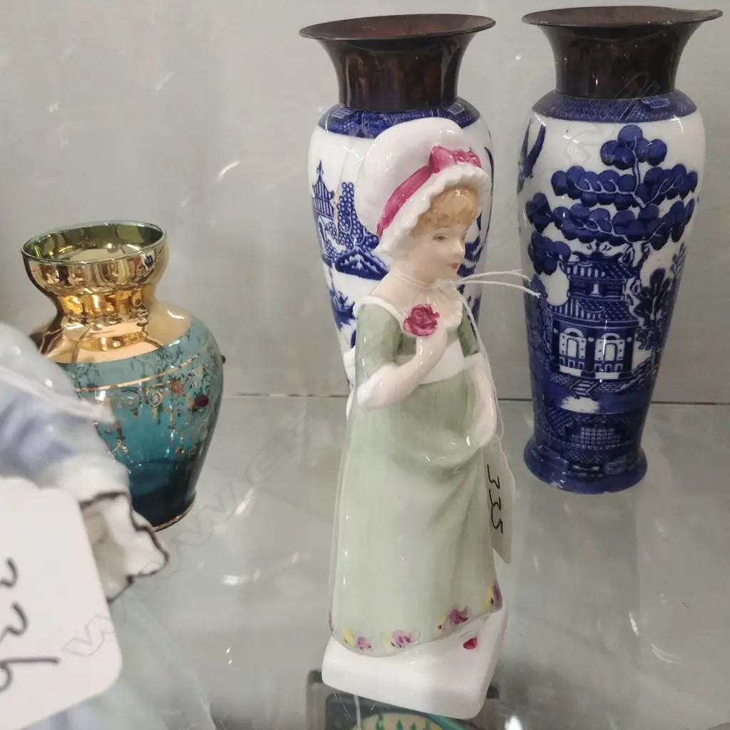 ROYAL DOULTON 'RUTH' FIGURE  Image 1++