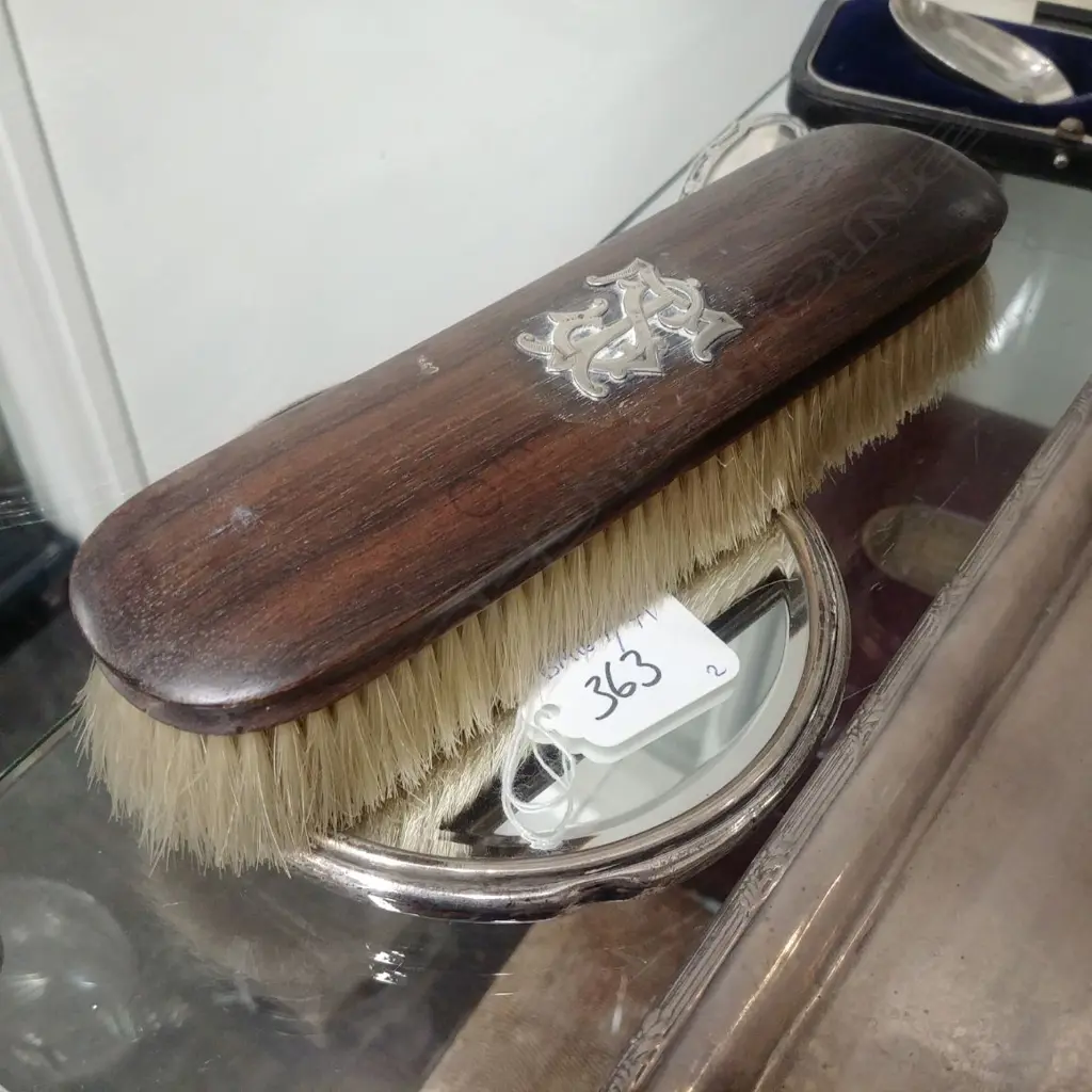 2 PC S/S BACKED BRUSH-SET Image 1++