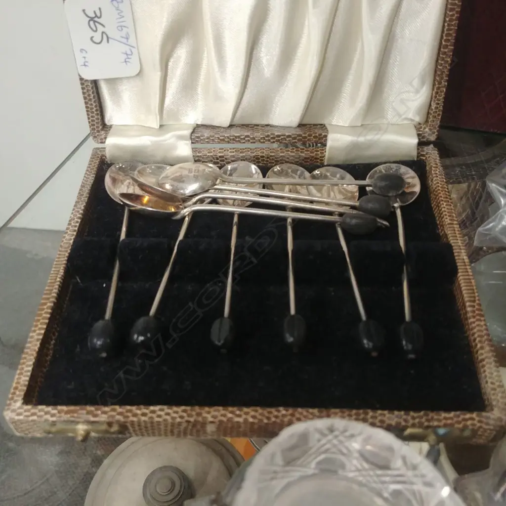 CASED SET 6 S/S COFFEE SPOONS + 4 Image 1++