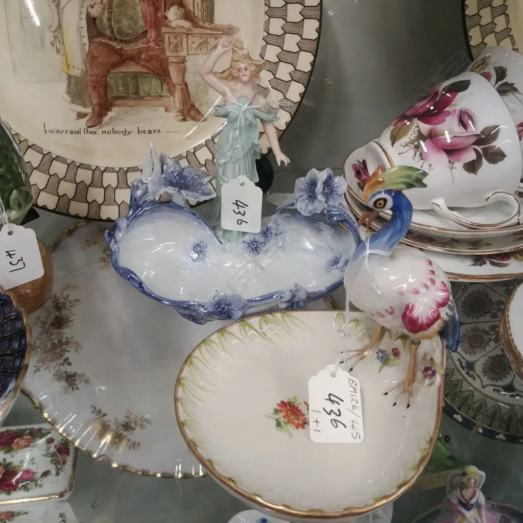 2 CONTINENTAL DISH ; FIGURES Image 1++