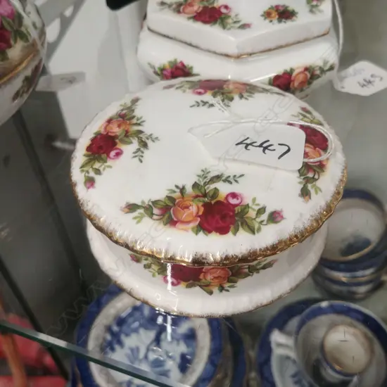 R.A OCR-LIDDED TRINKET BOX  90MM DIA