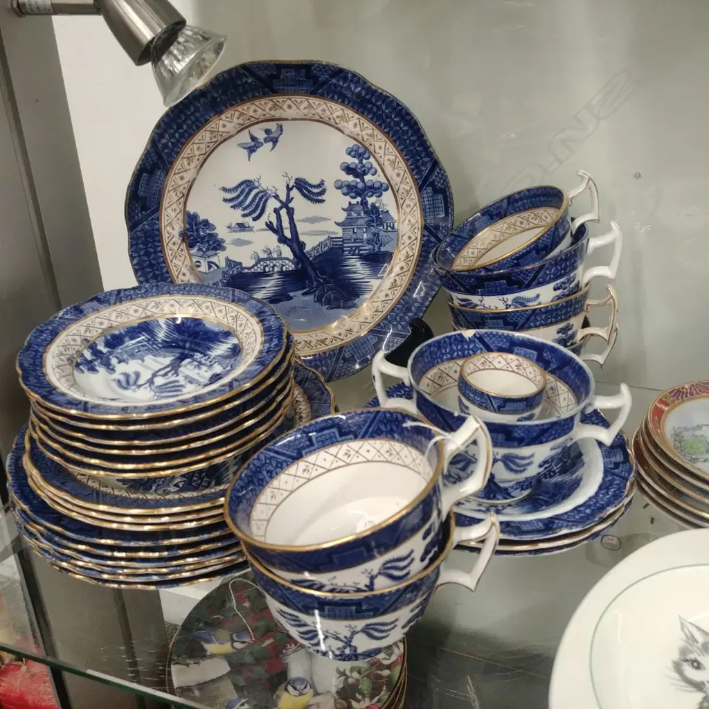  OLD WILLOW PATTERN TEA SET Image 1++