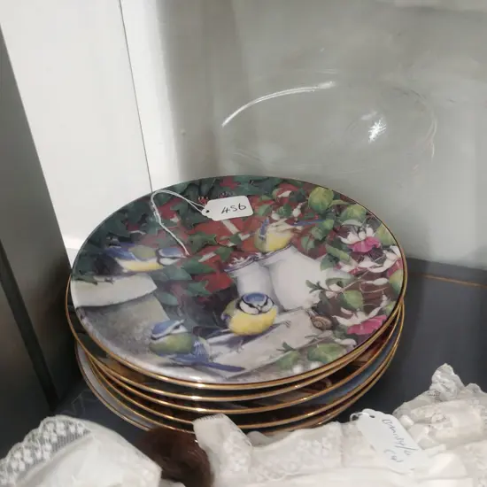 8 DANBURY MINT ANIMAL/BIRD PRINT PLATES