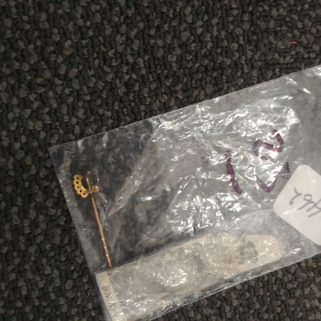 GOLD STICK PIN Image 1++