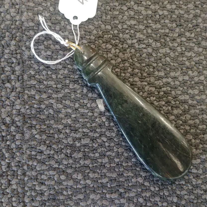 MERE FORM GREENSTONE POUNAMU Image 1++