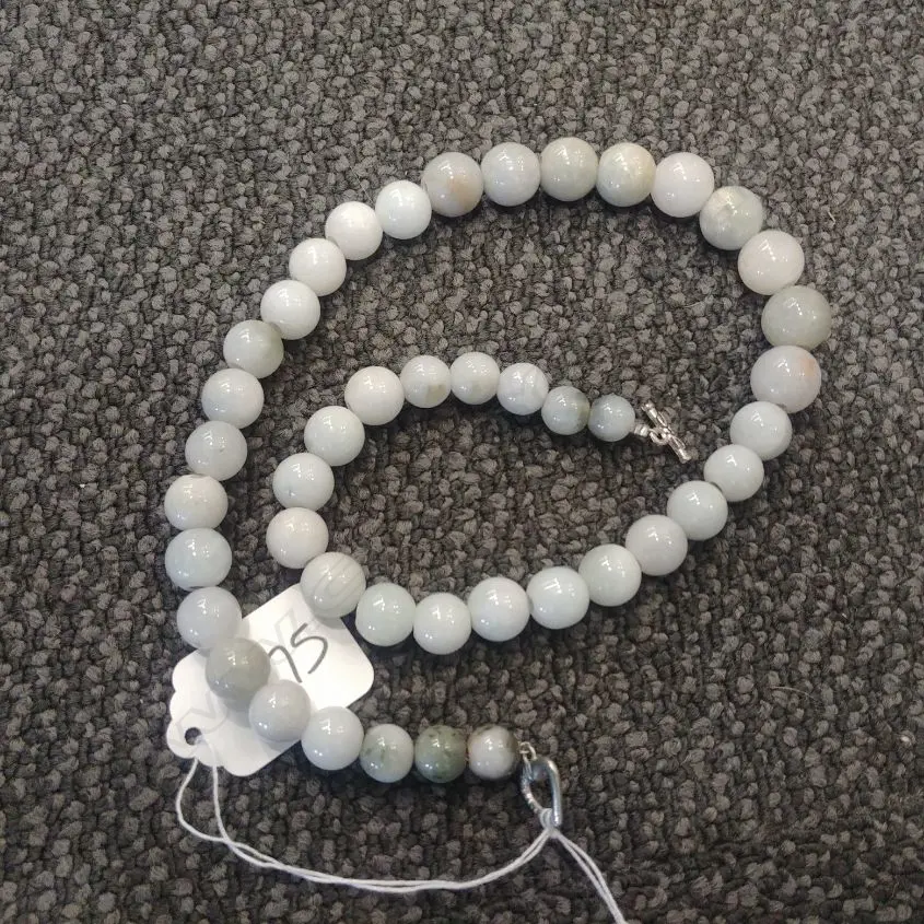 JADE MYANMAR GRADUATED NECKLACE - PALE GREEN BALLS Image 1++