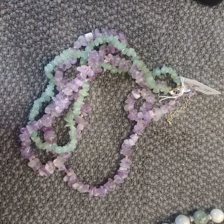 VINTAGE AMETHYST AND AVENTURINE GEMSTONE NECKLACE Image 1++