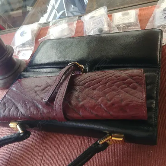 1960S BLACK LEATHER GUCCI HANDBAG+ JEWELLERY HOLDER