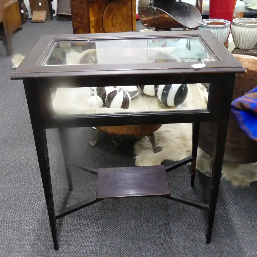 SMALL GLASS VITRINE  Image 1++