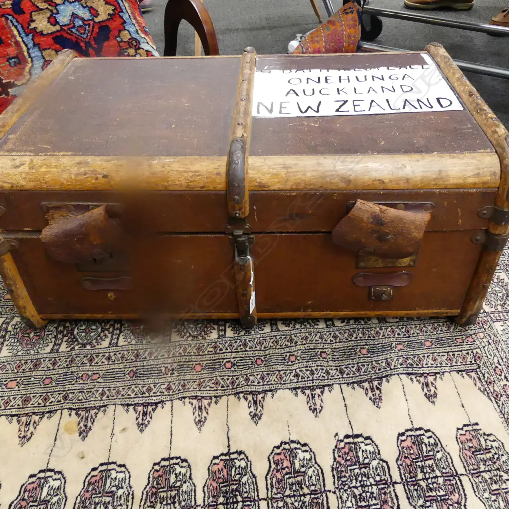 VINTAGE WOOD BANDED TRAVEL TRUNK Image 1++