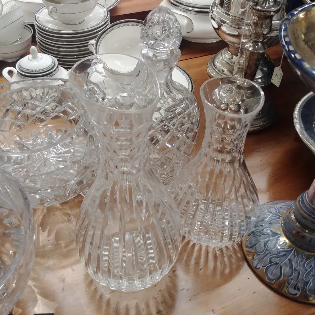 CUT CRYSTAL DECANTER & 2 CARAFES Image 1++