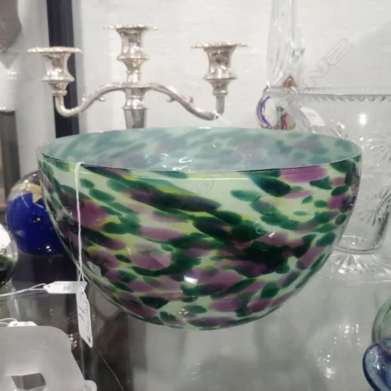 GARRY NASH SIGNED STUDIO GLASS BOWL