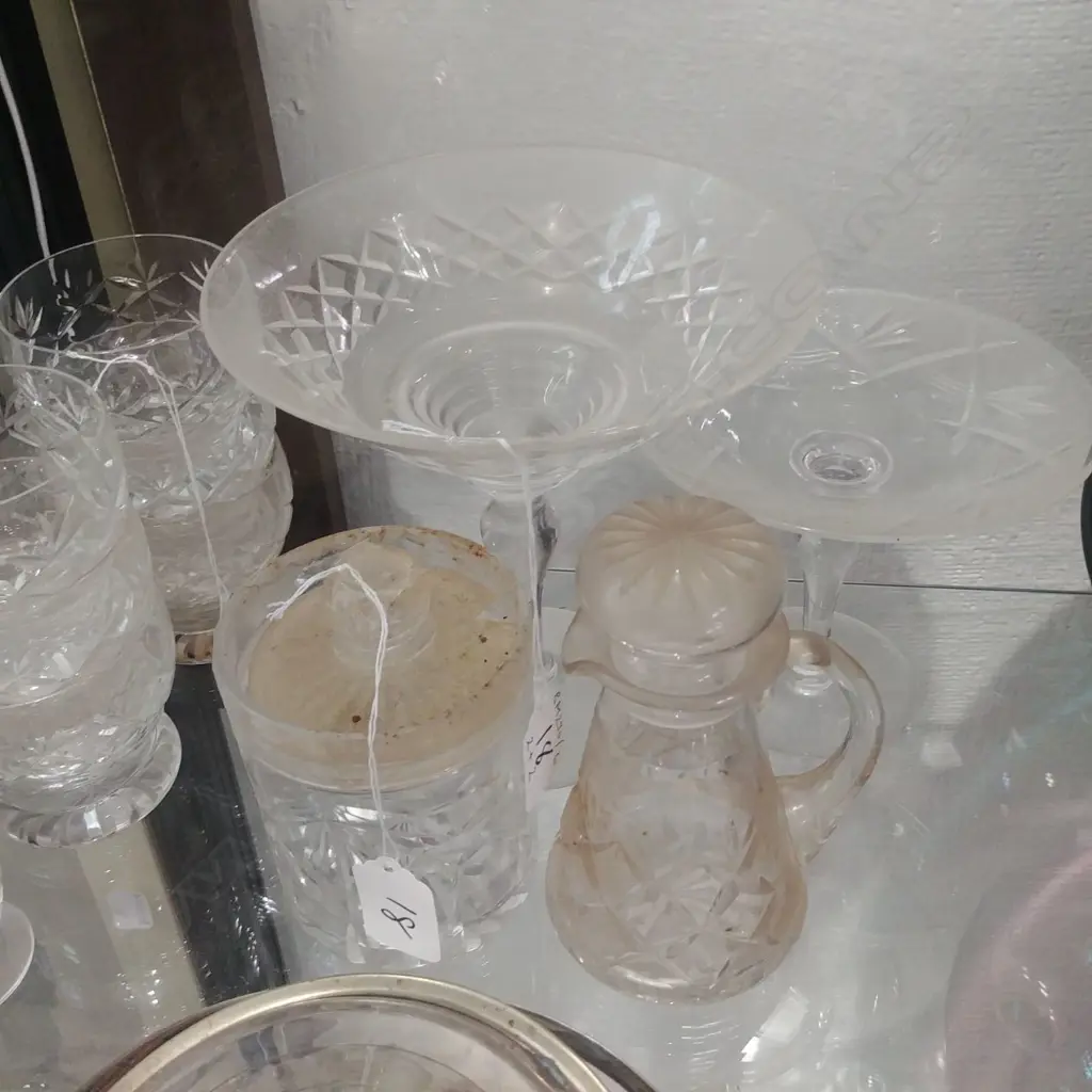 2X COMPORTS; CRYSTAL JUG; PICKLE JAR Image 1++