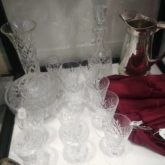 CRYSTAL DECANTER AND TEN GLASSES