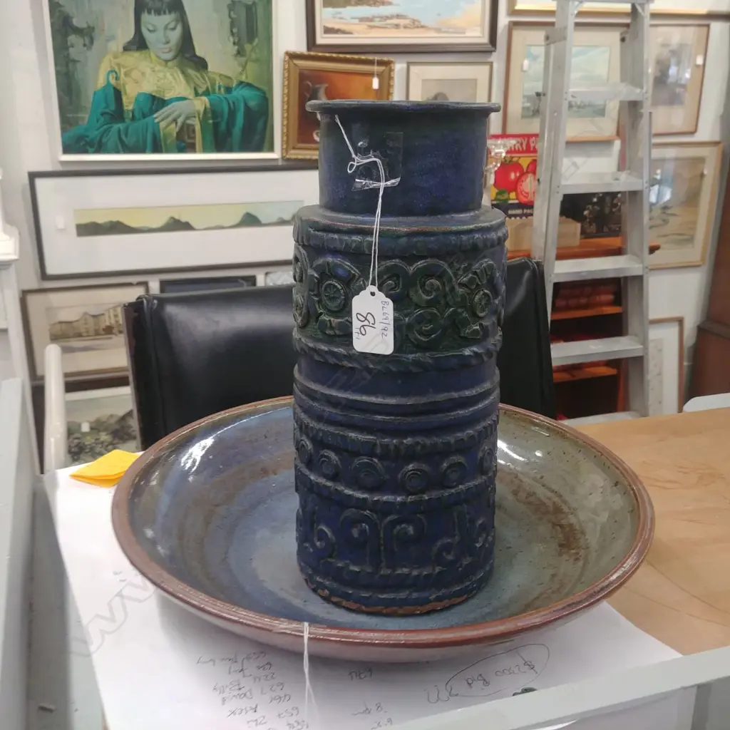 POTTERY BOWL & VASE Image 1++