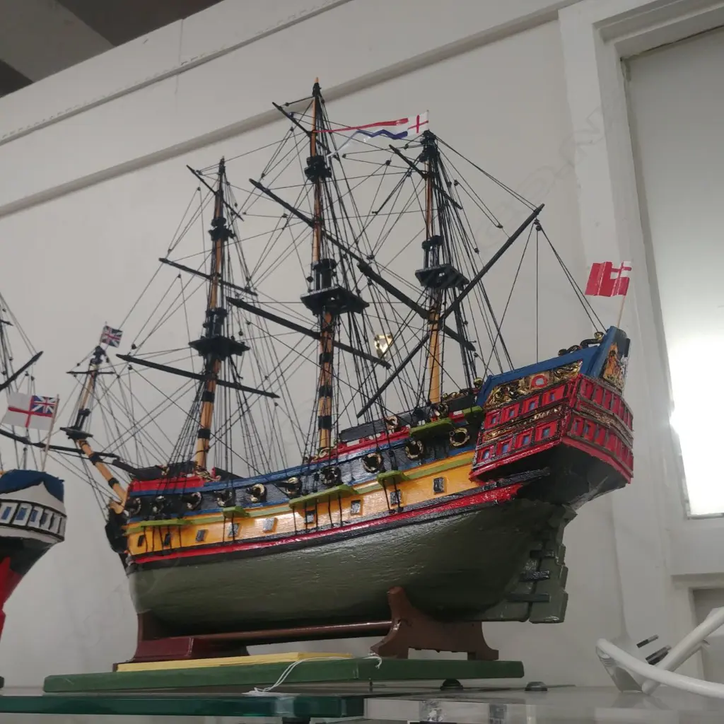 MODEL OF BOAT Image 1++