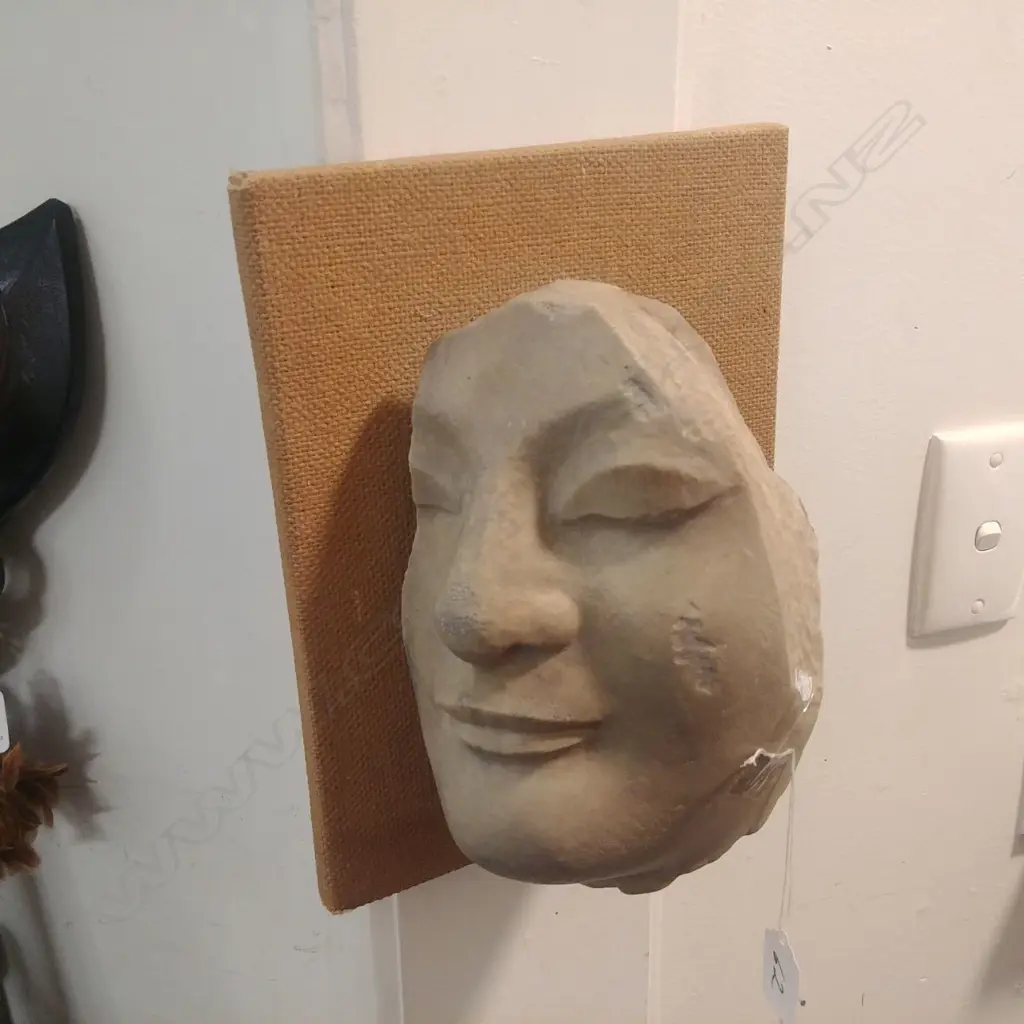 MUSEUM REPLICA MOUNTED HEAD Image 1++