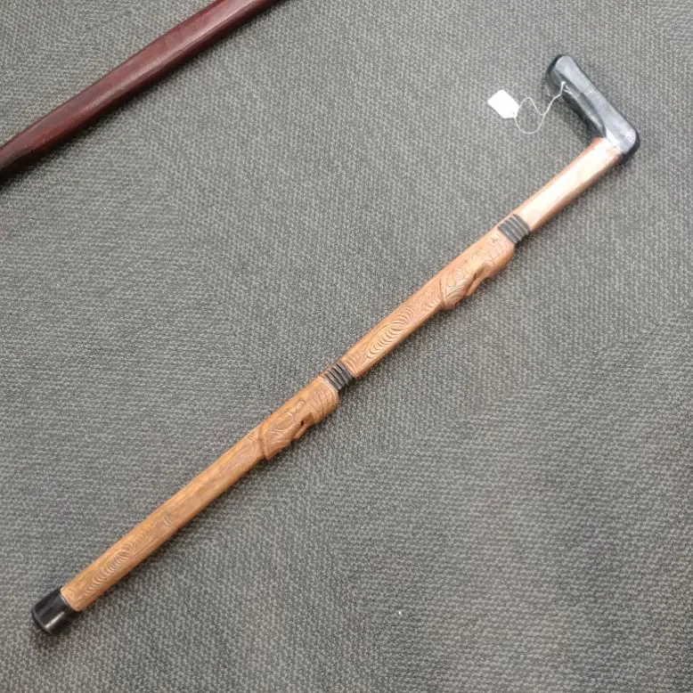 MAORI SOUVENIR WALKING STICK Image 1++
