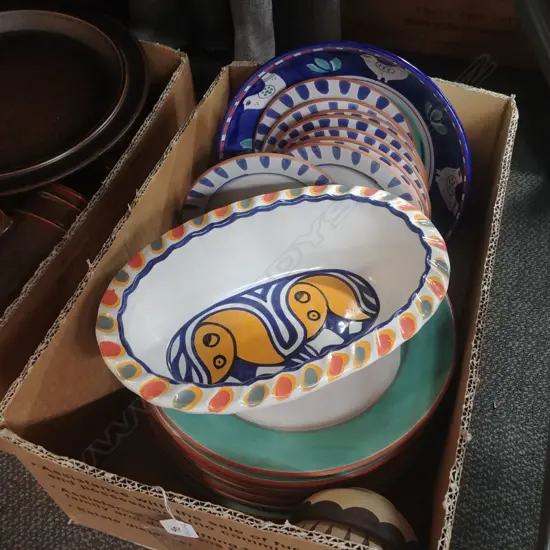 LOT ITALIAN DINNER WARE