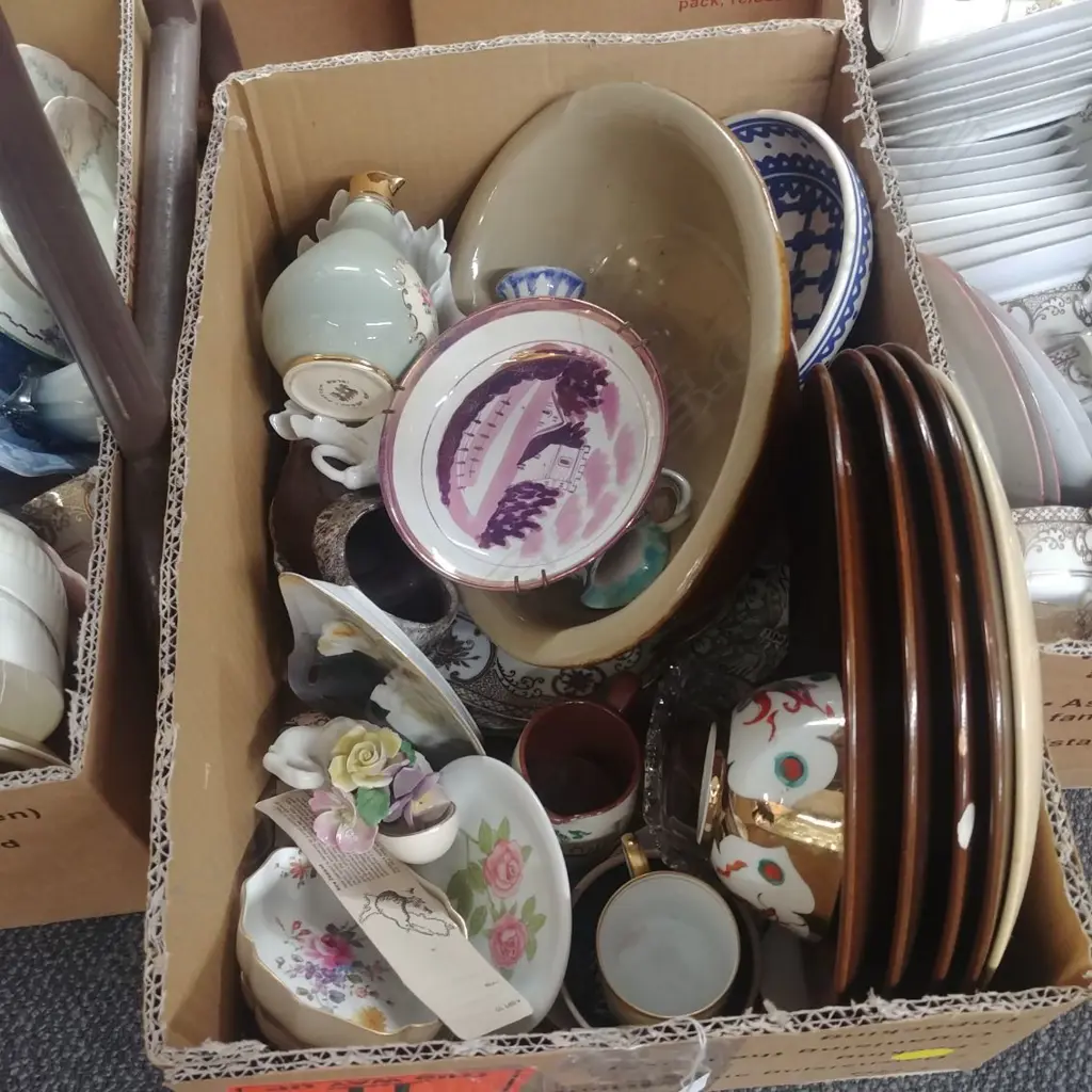 BOX OF ASS. CHINA; Image 1++