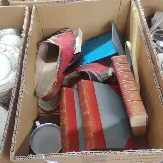 BOX MISC BOOKS MIRRORS SLIPPERS