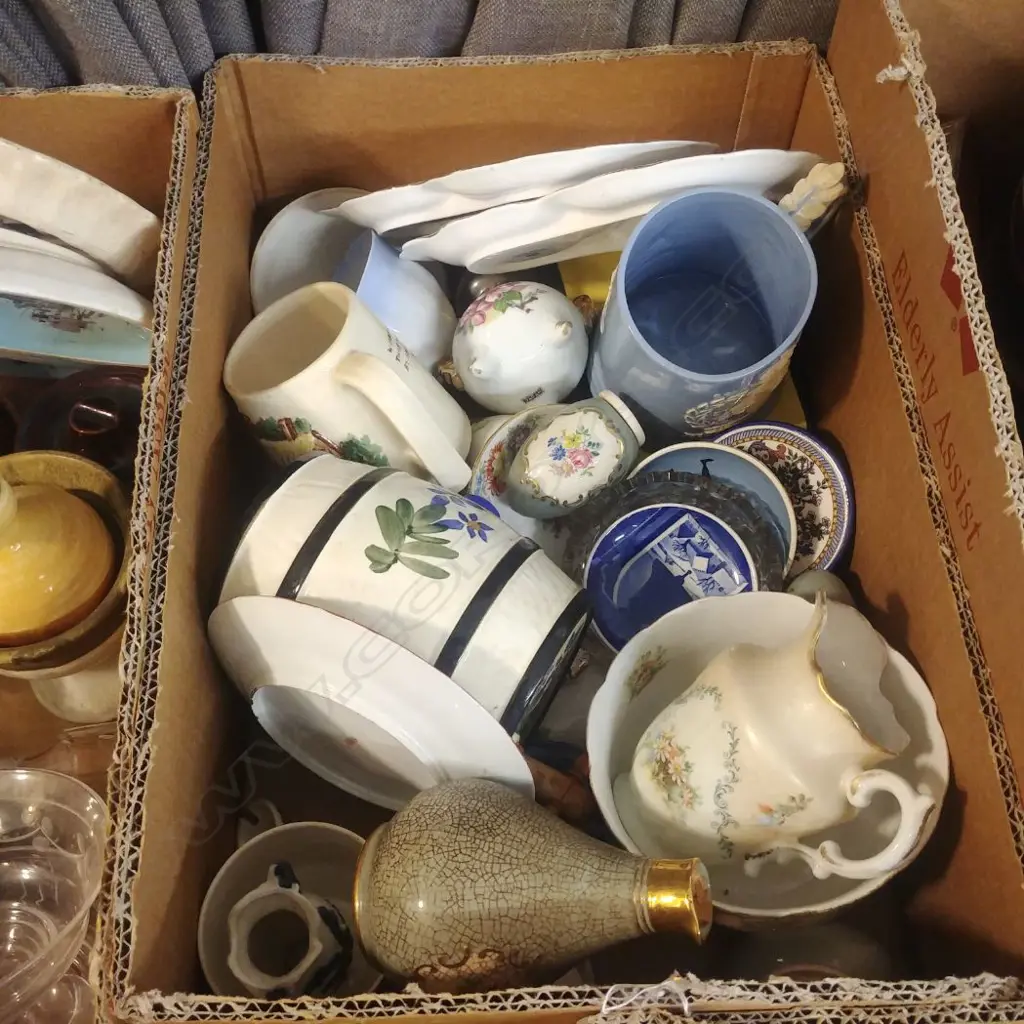 ASS. BOX OF CHINA Image 1++