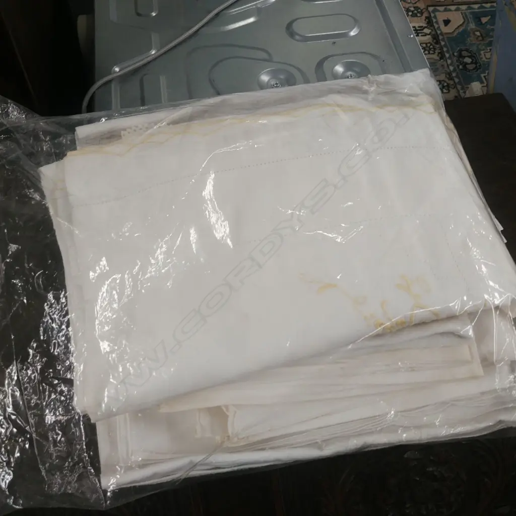 BAG OF LINEN Image 1++
